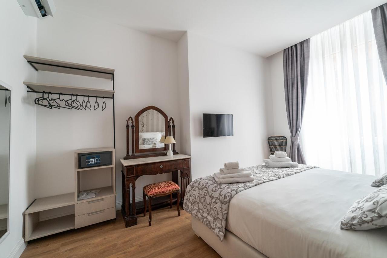 רומא Nuances The Colosseum Apartment מראה חיצוני תמונה